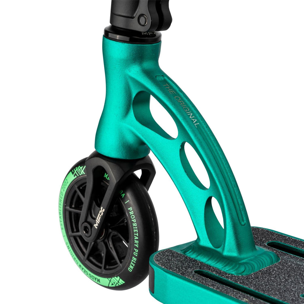 MADD GEAR MGO EU  TEAM SCOOTER TEAL LIME